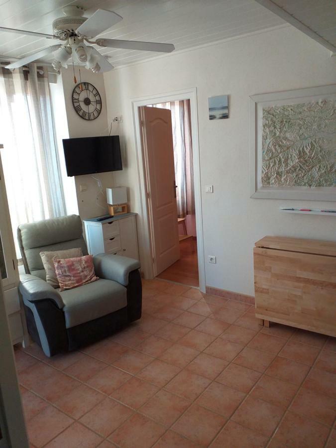 Albasud - Appartement Meuble Avec Terrasse - Salses Le Chateau 66 ภายนอก รูปภาพ